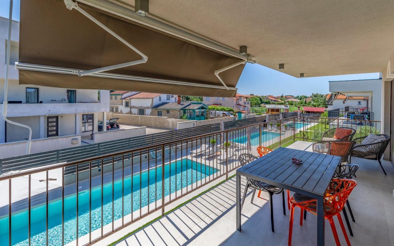 Apartamento Ap Caci Mit Pool - Istriensonne 0712-0737 Medulin Exterior foto
