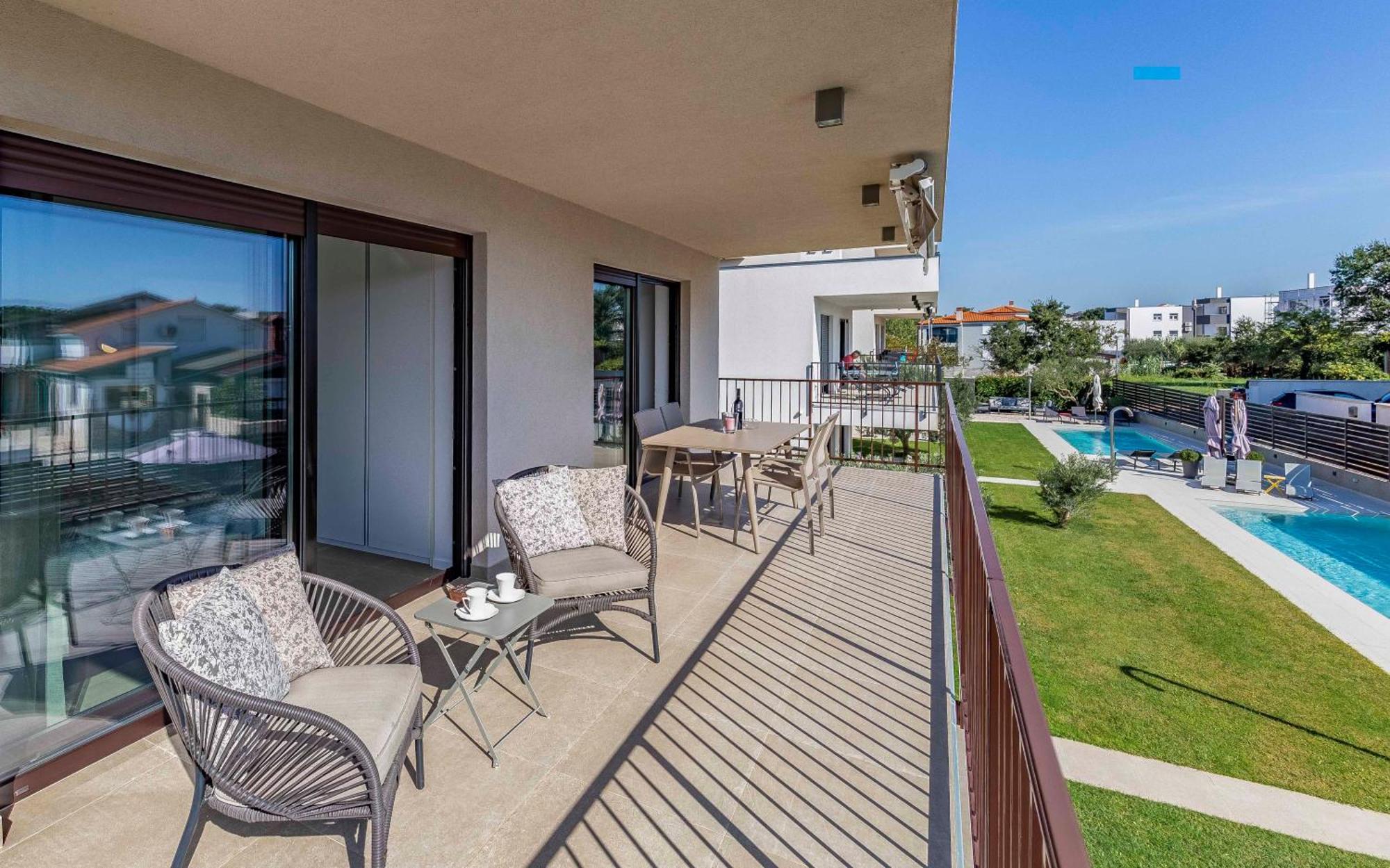 Apartamento Ap Caci Mit Pool - Istriensonne 0712-0737 Medulin Exterior foto
